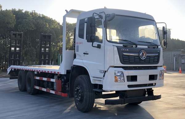 東風(fēng)牌DFH5250TPBBX1型平板運輸車(chē)